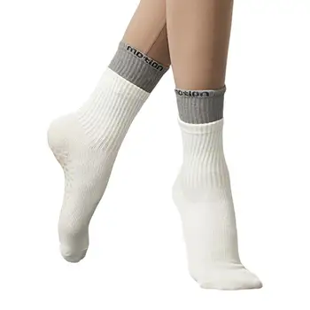 Фитнес-чулки, удобные в носке Спортивные носки, защита для ног в повседневном стиле, практичные однотонные чулки для йоги среднего размера
